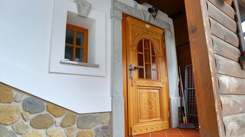 Villa Flora Apartments