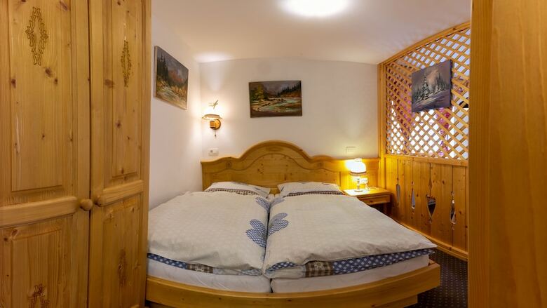 Villa Flora Apartments