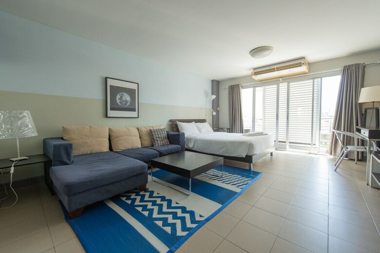 Hotel Sathorn Terrace Apartment