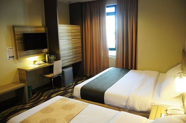 Victory City Hotel