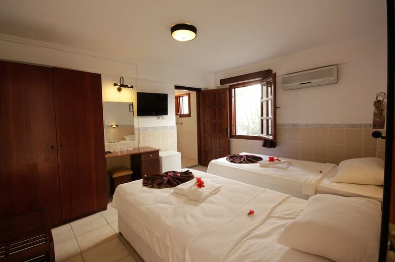 Sun And Sea Beach Hotel - All Inclusive