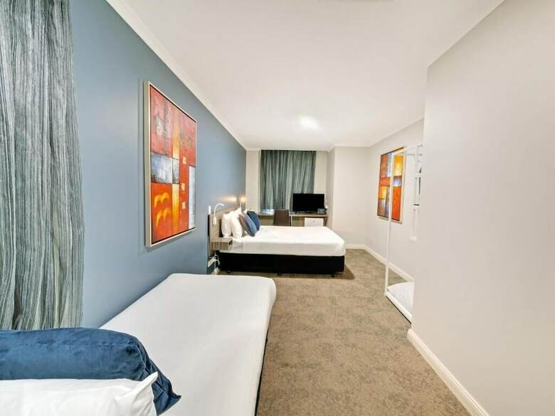 28 Hotel