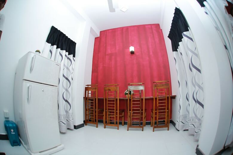 Hotel Sandani Villa