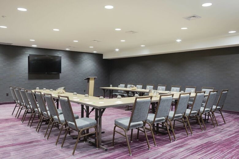 Hotel Courtyard By Marriott New York Queens/fresh Meadows