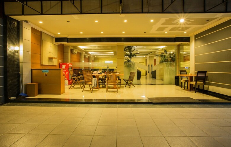 Hotel Raja Residence