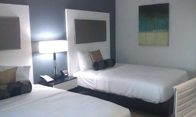 Hotel Lotus Boutique Inn & Suites