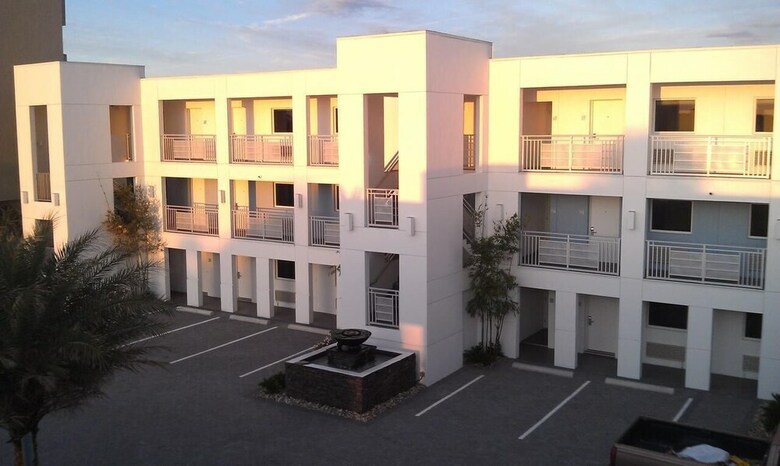 Hotel Lotus Boutique Inn & Suites