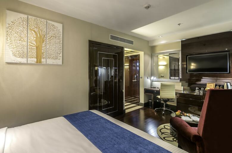 Hotel The Raintree Dhaka