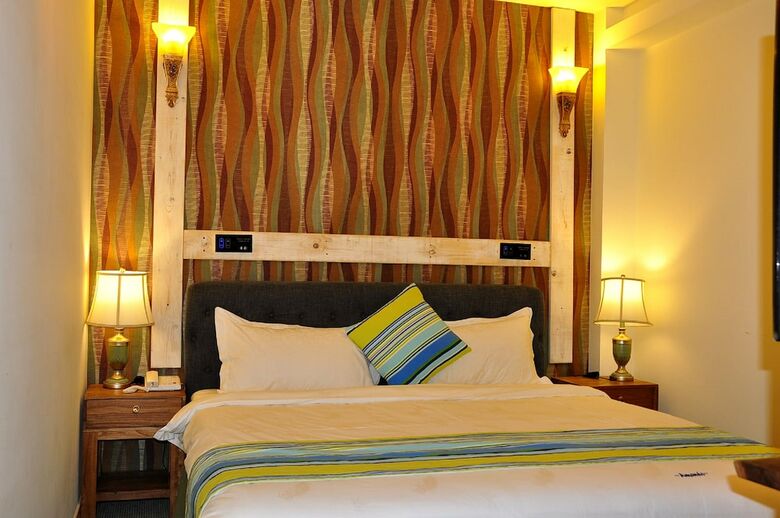 Hotel Amando Inn