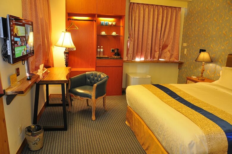 Hotel Amando Inn