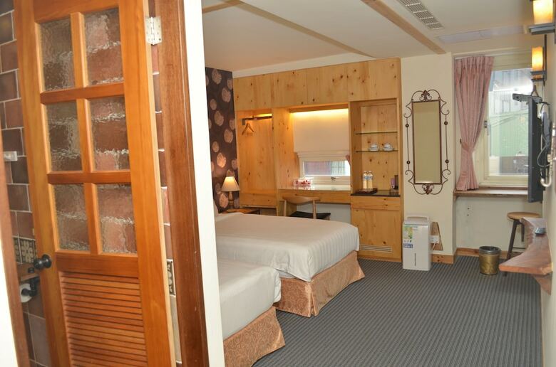 Hotel Amando Inn