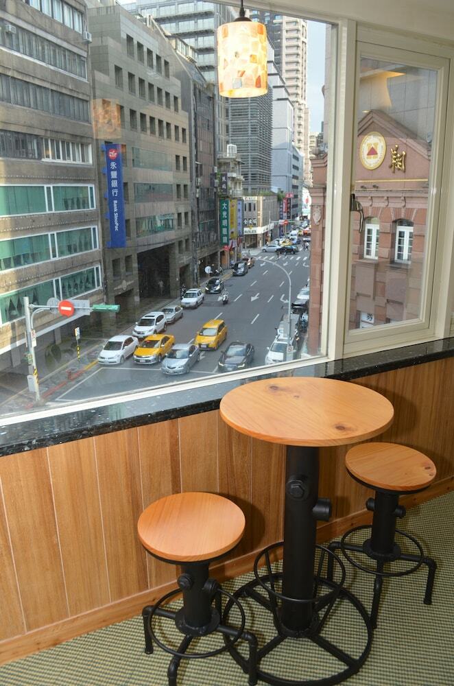 Hotel Amando Inn