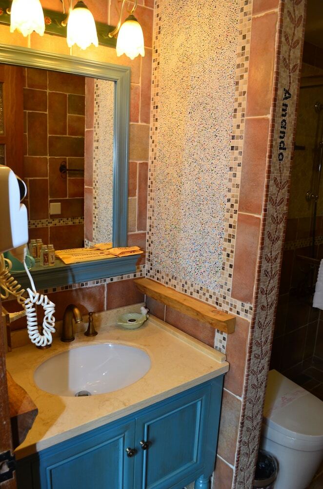 Hotel Amando Inn