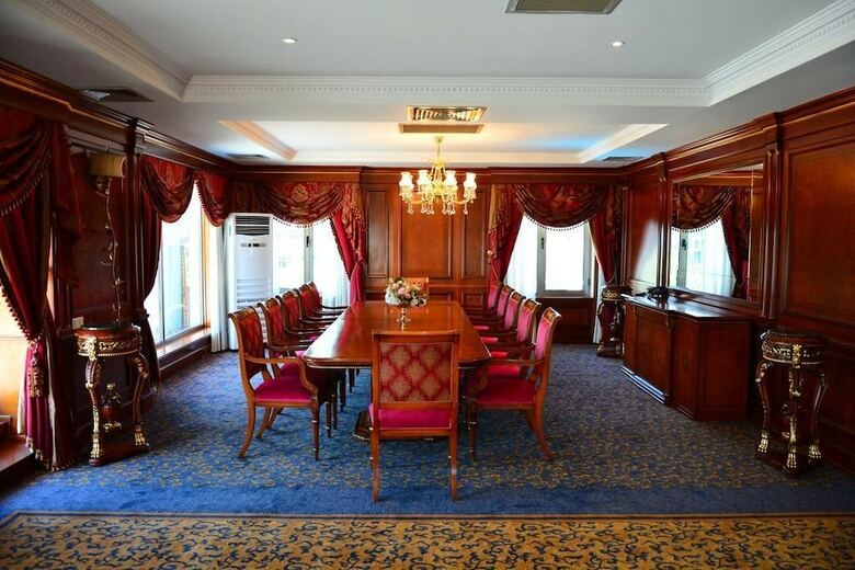 Intourist Batumi Hotel & Casino