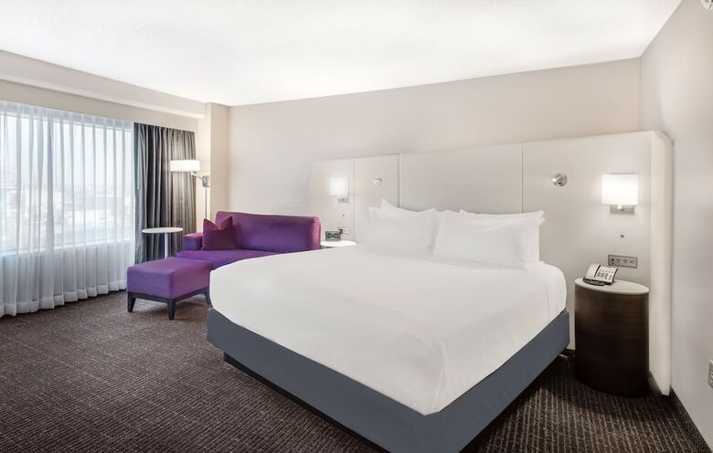 Hotel Crowne Plaza Cleveland At Playhouse Square