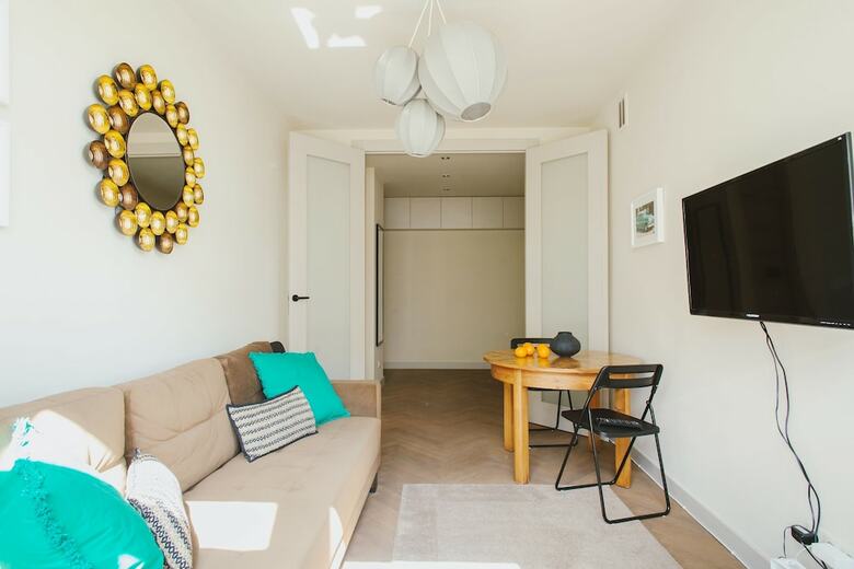 Apartamentos Shortstaypoland Noakowskiego (b18)