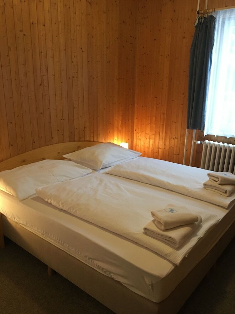 Hotel T?i R??e