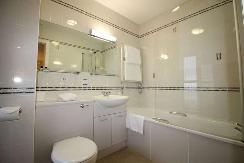 Parkstone Hotel