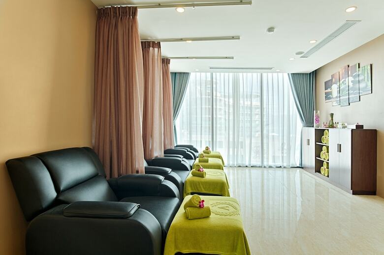 Adamo Hotel