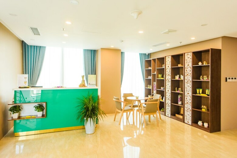 Adamo Hotel