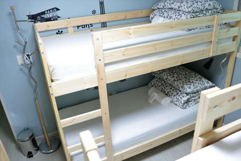 Hostal Korus Guesthouse - Hostel