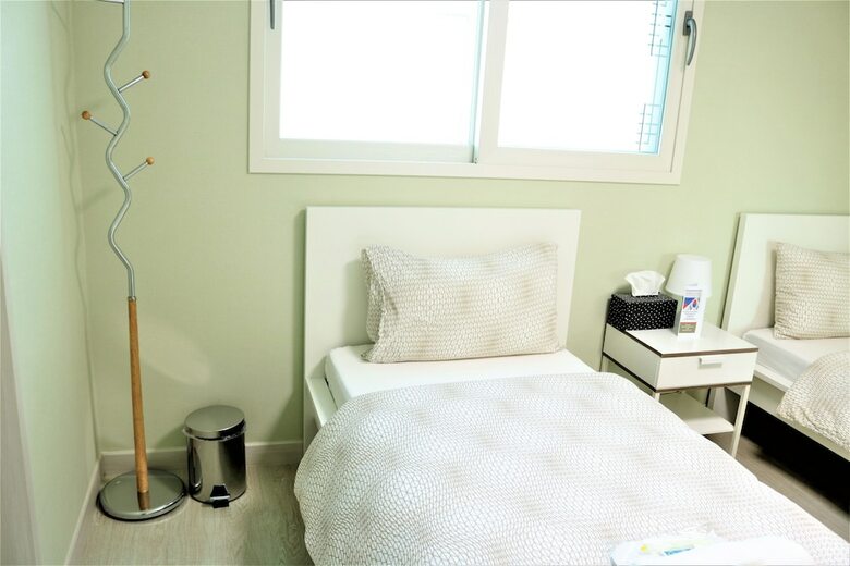 Hostal Korus Guesthouse - Hostel