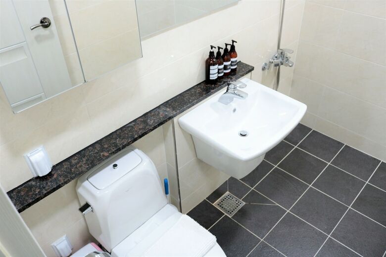 Hostal Korus Guesthouse - Hostel