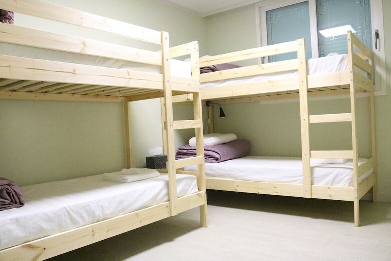 Hostal Korus Guesthouse - Hostel