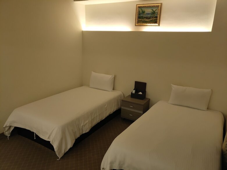 Hotel Empire Pacific Castle