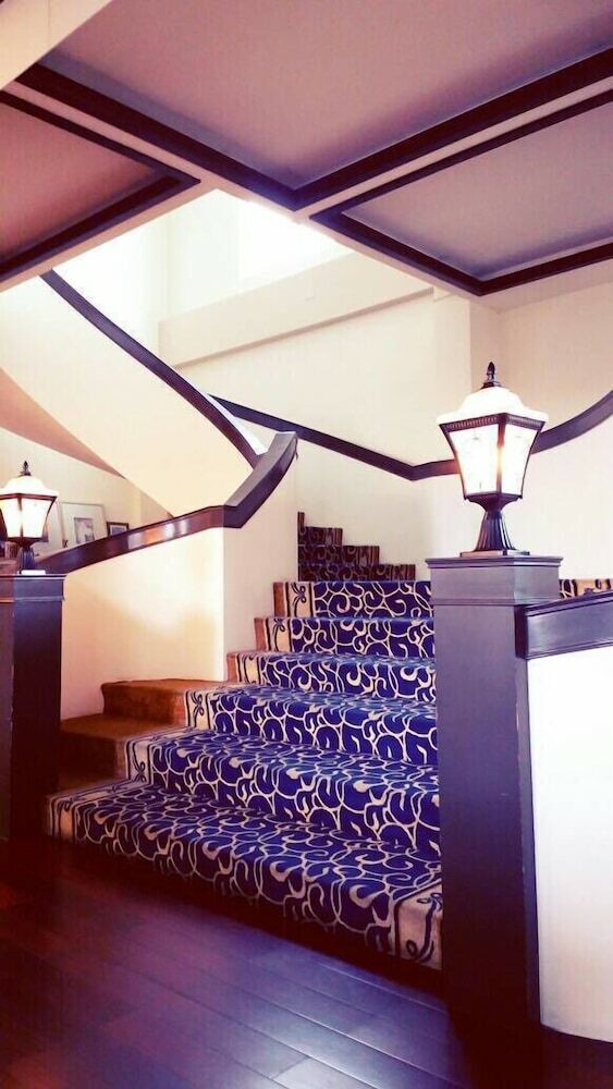 Hotel Empire Pacific Castle