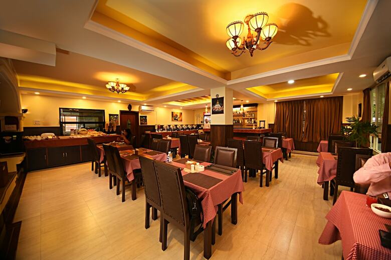 Dom Himalaya Hotel