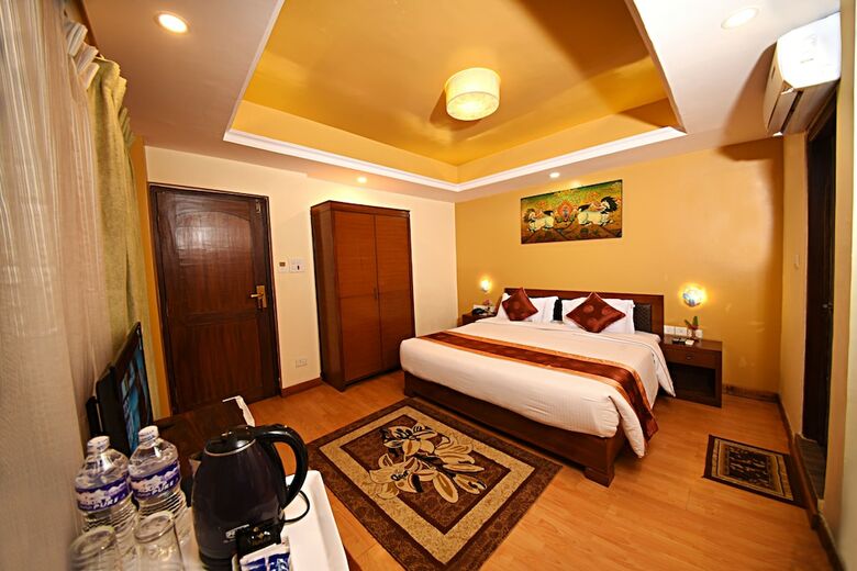 Dom Himalaya Hotel