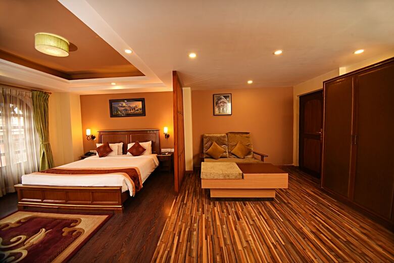 Dom Himalaya Hotel