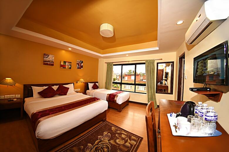 Dom Himalaya Hotel