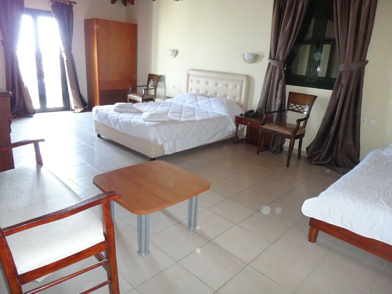 Hotel Diogenis Blue Palace