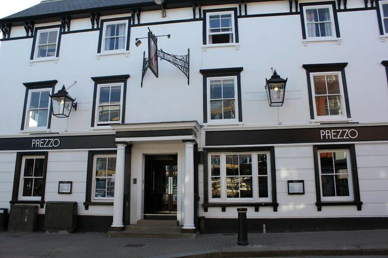 George Hotel