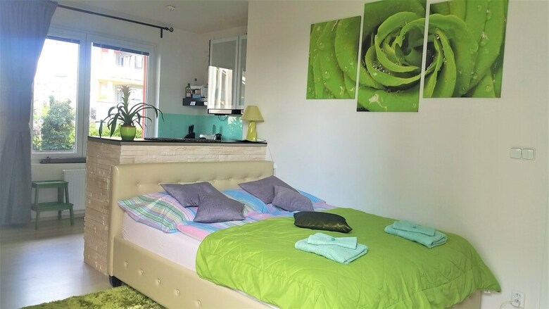 Apartamentos Bastien Studio Near Airport