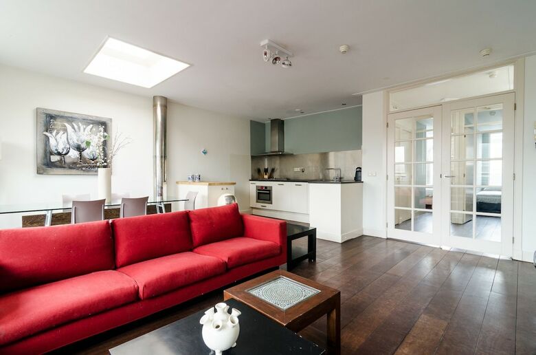 Marnix Apartments