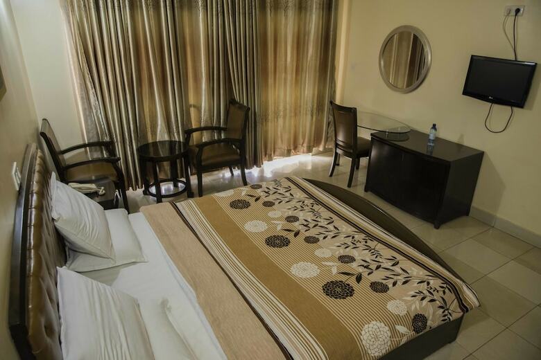 Amaris Hotel