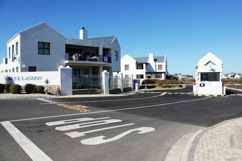 6 Sea Diamond Self Catering
