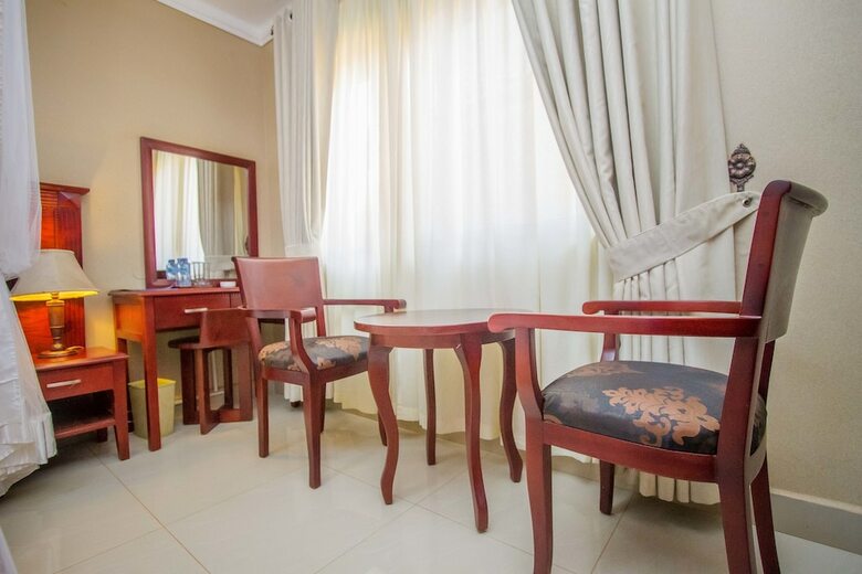 Sapphire Hotel