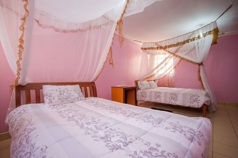 Winstonia Hotel