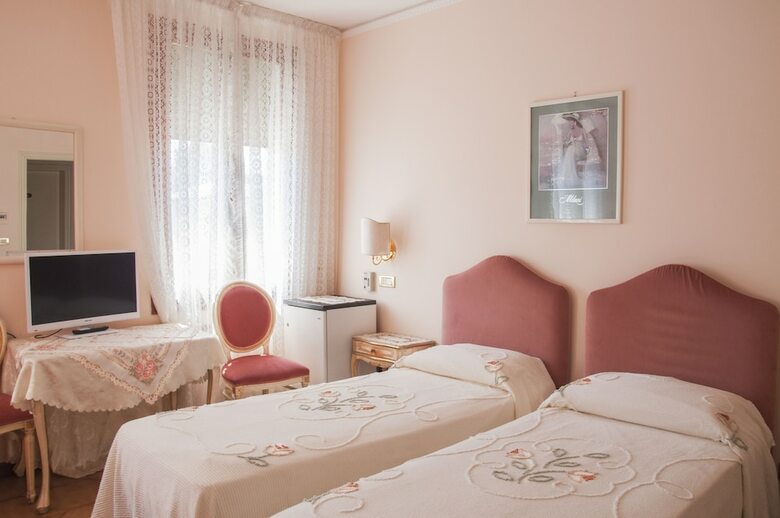 Hotel Villa Serena