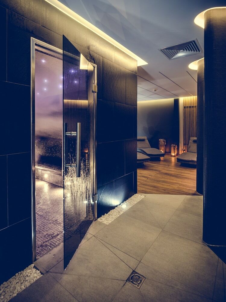 Hotel Lwowska 1