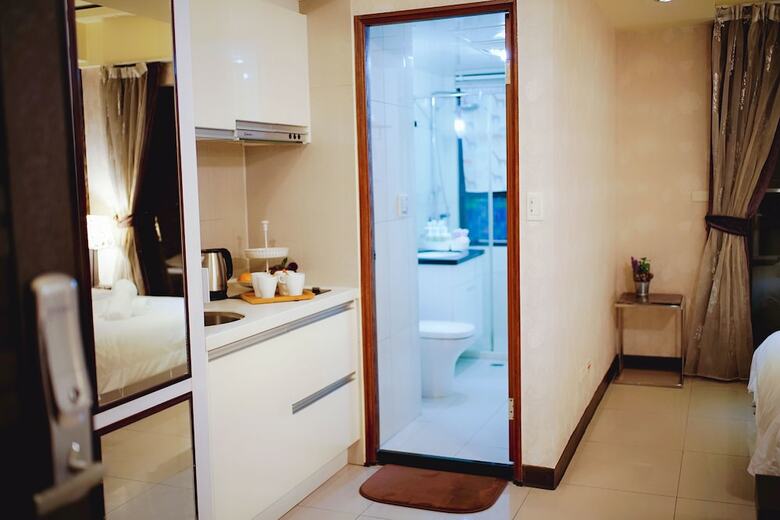 Q Square Apartment