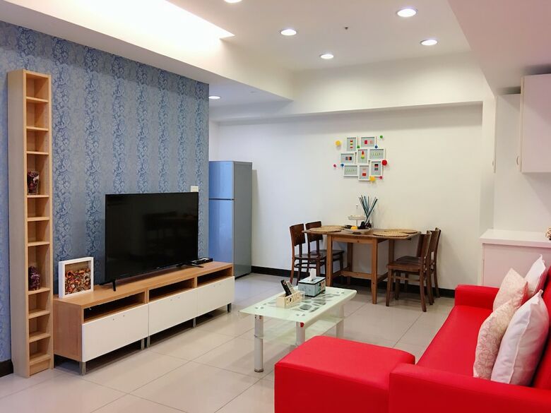 Q Square Apartment