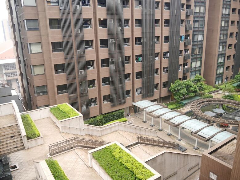 Q Square Apartment