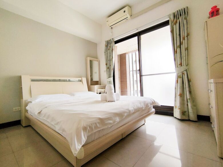 Q Square Apartment