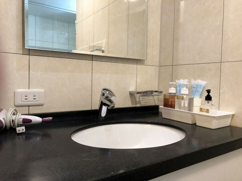 Q Square Apartment