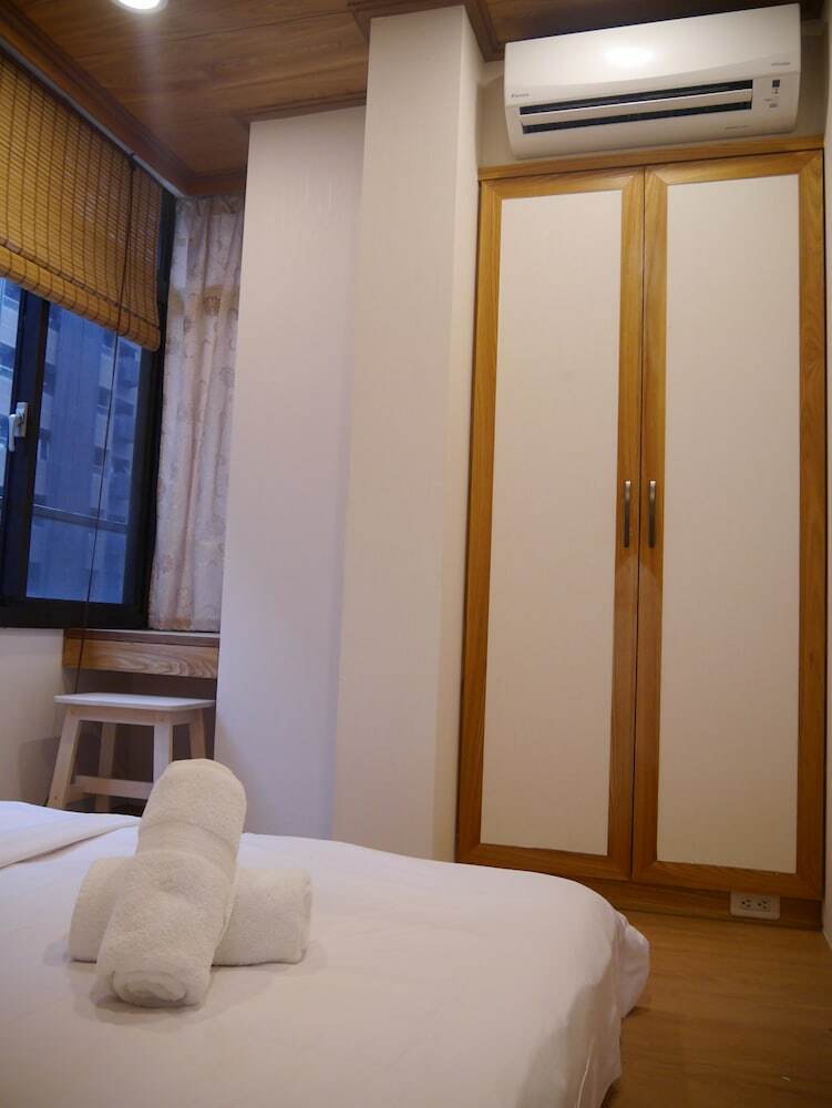 Q Square Apartment
